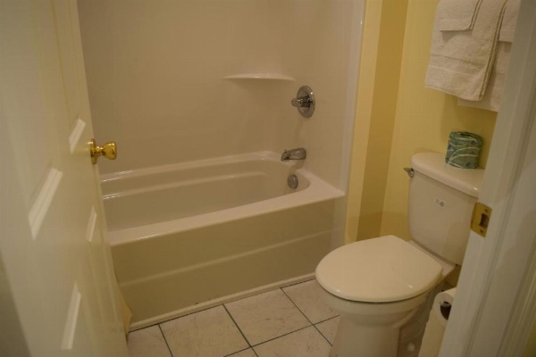 Top Hill Motel image 11